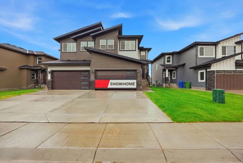 30 Waterford Mews, Home with 4 bedrooms, 3 bathrooms and 4 parking in Chestermere AB | Card Image