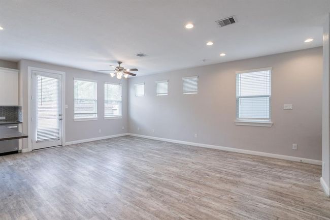 9917 Brickhouse Dr, House other with 3 bedrooms, 3 bathrooms and 2 parking in Houston TX | Image 11