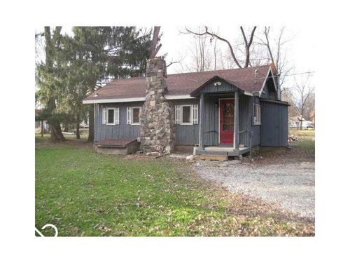 15518 Martha St, Fortville, IN, 46040-9608 | Card Image