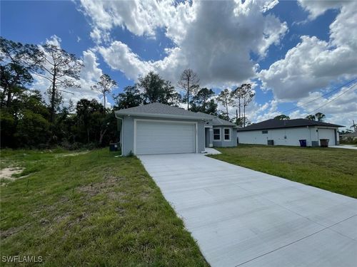 3855 Hillandale St, FORT MYERS, FL, 33905-7709 | Card Image