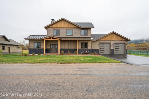 122 Christopher St, Victor, ID, 83455 | Card Image