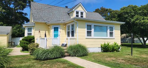 9 Babylon Rd, Mastic Beach, NY, 11951-6603 | Card Image