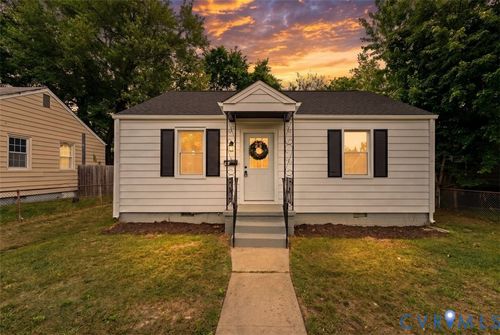 91 Slagle Ave, Petersburg, VA, 23803-3662 | Card Image