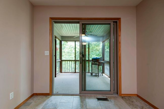 Main Kitchen Nook Area | Image 21