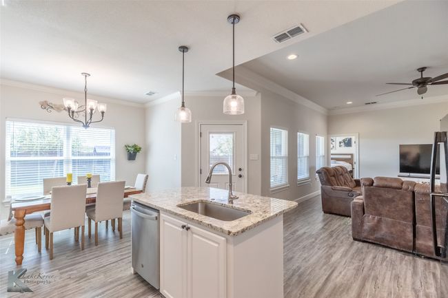 7309 Wildflower Way, House other with 3 bedrooms, 2 bathrooms and null parking in Abilene TX | Image 11