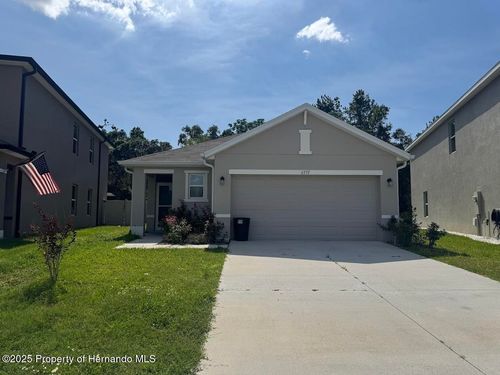 6737 Longboat Dr, BROOKSVILLE, FL, 34604-9007 | Card Image