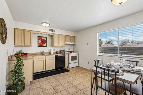 7109 W Ironwood Dr, Peoria, AZ, 85345-6820 | Card Image