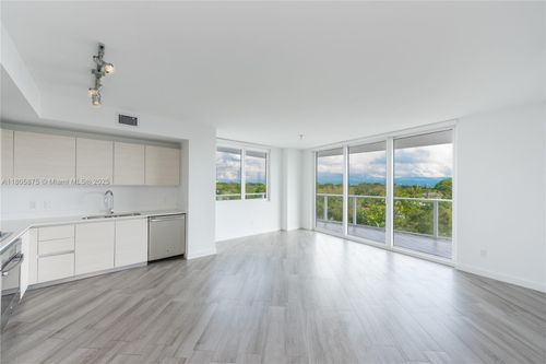 apt-501-4250 Biscayne Blvd, Miami, FL, 33137-3269 | Card Image