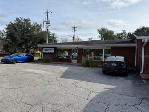 927 Nw 13th St, Gainesville, FL, 32601-4141 | Card Image