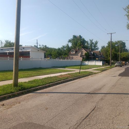 4511 9th St, Ecorse, MI, 48229-1017 | Card Image