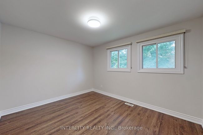 122 Rutherford Rd N, House other with 5 bedrooms, 2 bathrooms and 6 parking in Brampton ON | Image 13