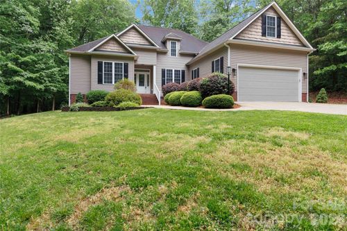 214 Hedgecrest Ln, York, SC, 29745-4502 | Card Image