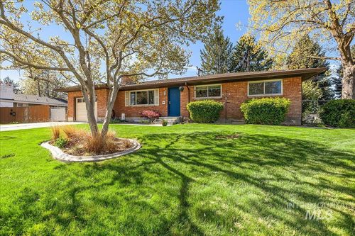 2711 N Mckinney St, Boise, ID, 83704-6023 | Card Image