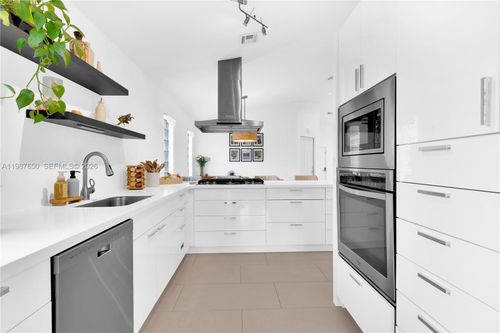 8858 Sw 214th St, Cutler Bay, FL, 33189-3779 | Card Image