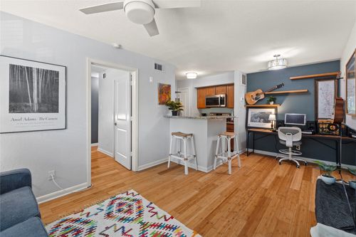 apt-305-3204 Menchaca Rd, Austin, TX, 78704-5926 | Card Image