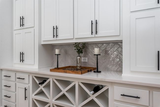 Amazing built-in hutch in the kitchen | Image 14