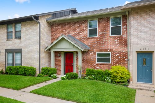 2009 Browning Dr, Austin, TX, 78752-2112 | Card Image