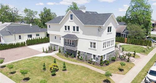 296 Milburn Ave, Baldwin, NY, 11510-4844 | Card Image