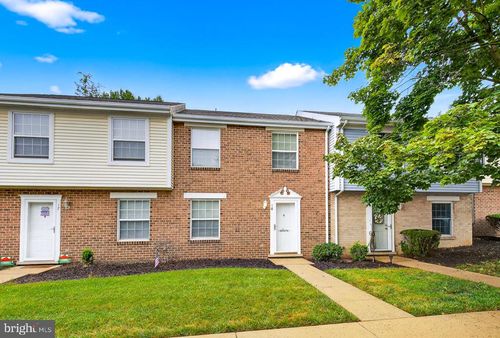 16 Williamstown Cir, YORK, PA, 17404-9433 | Card Image