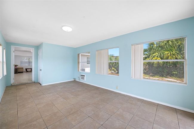 2350 38 Th Ave N, House other with 2 bedrooms, 2 bathrooms and null parking in ST PETERSBURG FL | Image 39