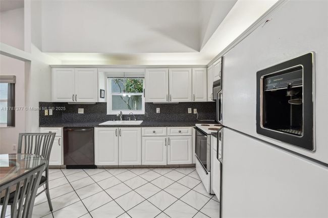 5260 Tiffany Anne Cir, House other with 2 bedrooms, 2 bathrooms and null parking in West Palm Beach FL | Image 9