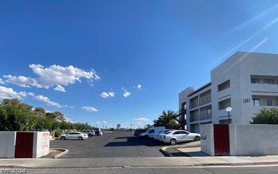 205 - 1381 E University Avenue, Condo with 1 bedrooms, 1 bathrooms and null parking in Las Vegas NV | Image 3