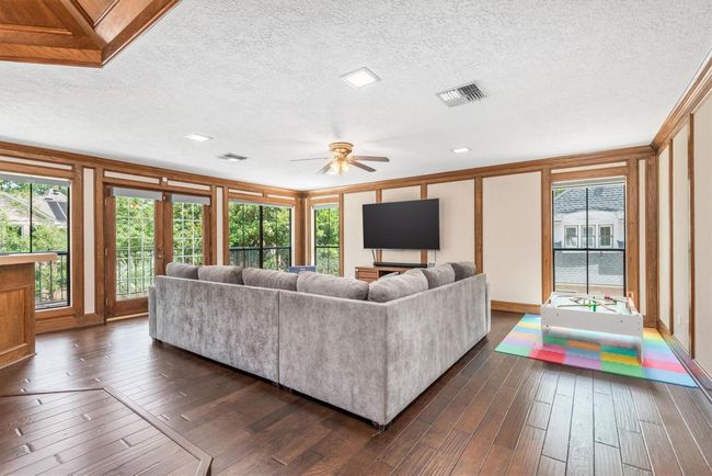 9410 Windrush Dr, House other with 4 bedrooms, 4 bathrooms and 3 parking in Spring TX | Image 24