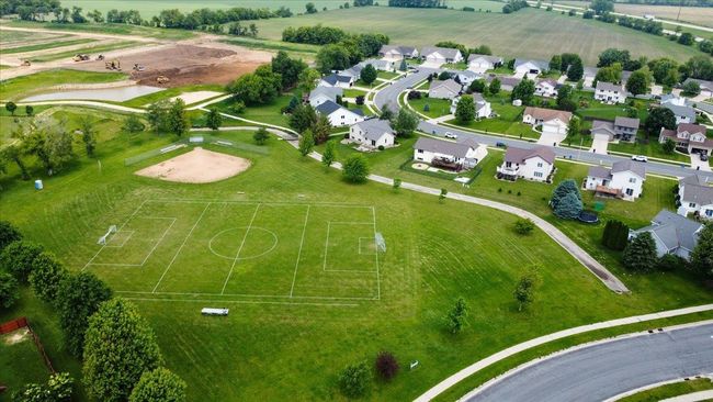 830 Violet Ln, House other with 5 bedrooms, 3 bathrooms and null parking in Oregon WI | Image 6