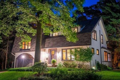 824 N 66th St, Wauwatosa, WI, 53213-4036 | Card Image