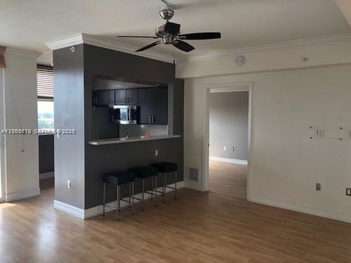 807-1 Glen Royal Pkwy, Miami, FL, 33125 | Card Image