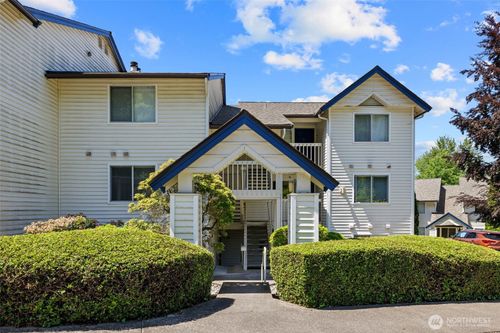 e205-1900 Ne 48th St, Renton, WA, 98056-9021 | Card Image