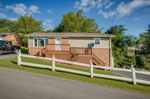 537 Maid St, Pounding Mill, VA, 24637-4080 | Card Image