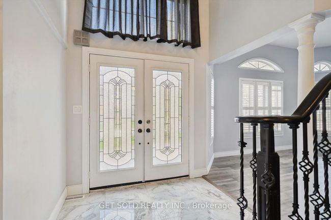 1 Mckie Crt, House other with 7 bedrooms, 4 bathrooms and 8 parking in Ajax ON | Image 7