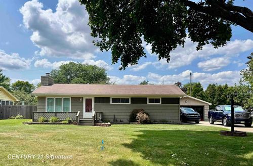 2705 Luella Ave, Saginaw, MI, 48603-3041 | Card Image
