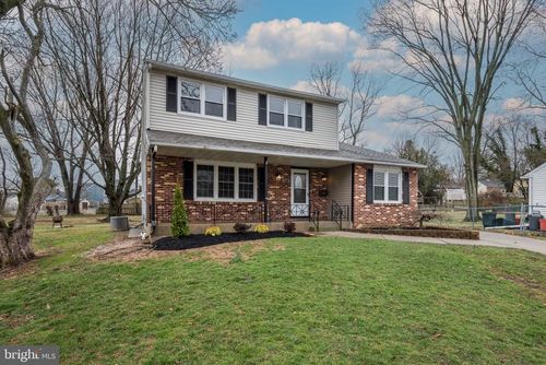 218 Columbia Ave, STRATFORD, NJ, 08084-1151 | Card Image