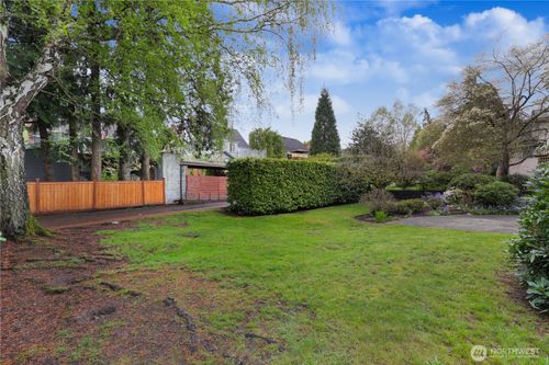 3820 Ne 62nd St, Seattle, WA, 98115 | Card Image