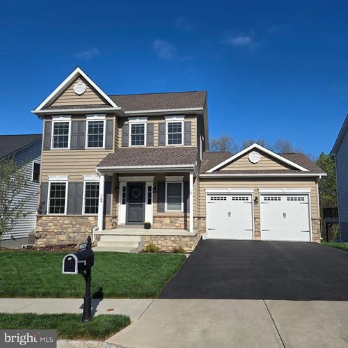 2208 Bridgeport Ave, PENNSBURG, PA, 18073-1259 | Card Image