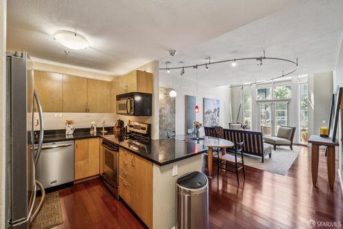 114-88 King St, San Francisco, CA, 94107-4024 | Card Image