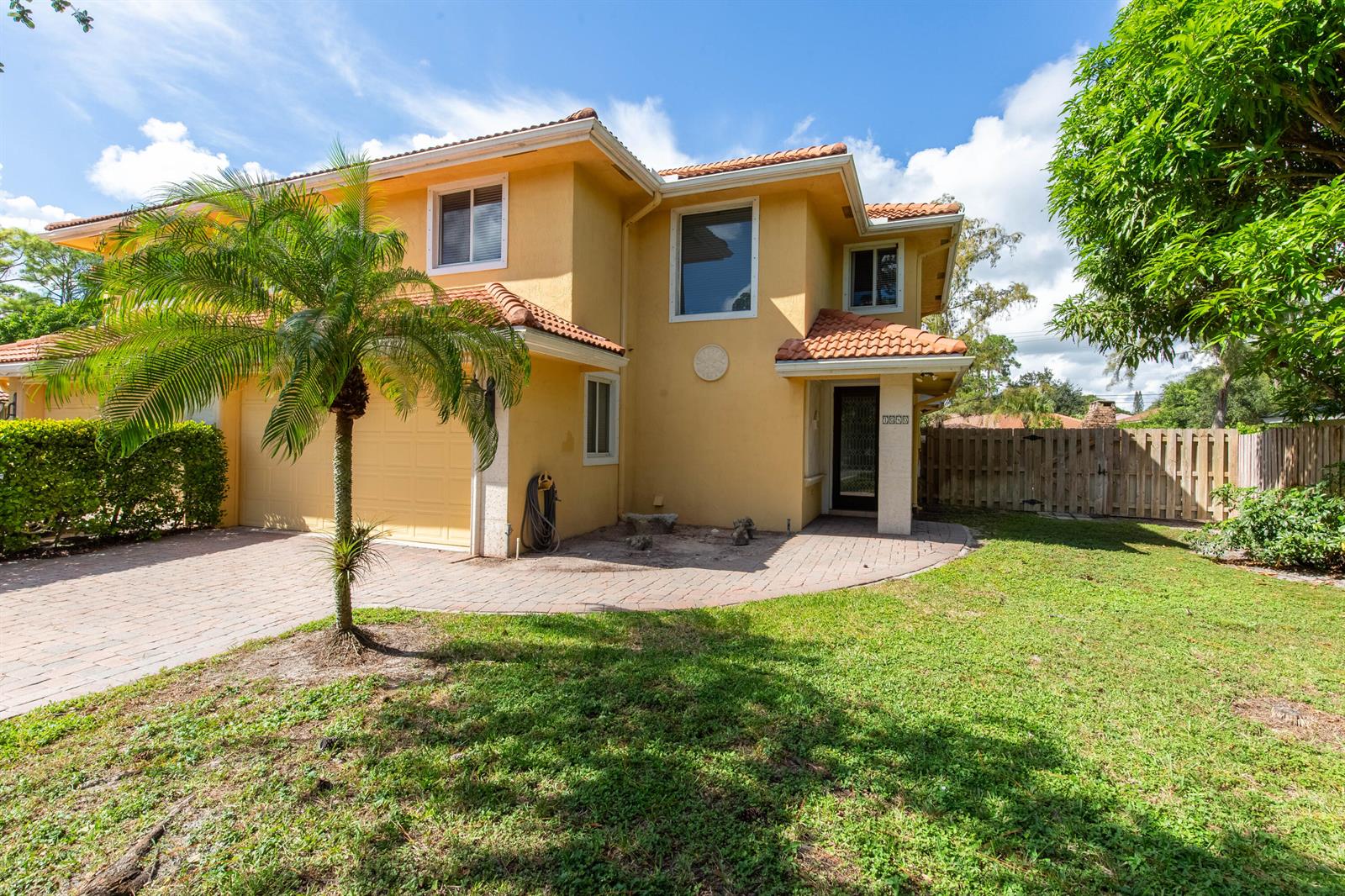 Residential Lease in Wellington 2