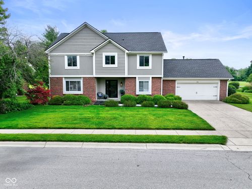 956 Dorchester Dr, Noblesville, IN, 46062-9037 | Card Image