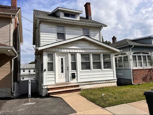 418 Dewitt Ave, Belleville, NJ, 07109-2741 | Card Image