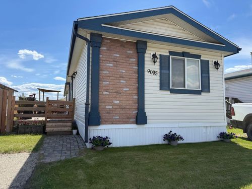 9005 90 Ave, Grande Prairie, AB, T8X0C4 | Card Image