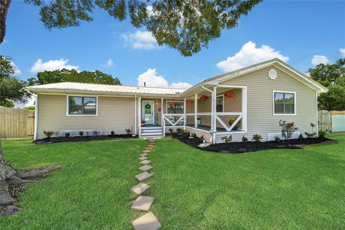 1800 Alvy Dr, La Porte, TX, 77571-9401 | Card Image