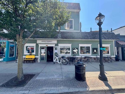 127 River St, Elk Rapids, MI, 49629-9614 | Card Image