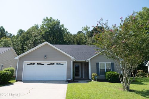 3870 Countryaire Dr, Ayden, NC, 28513-3040 | Card Image