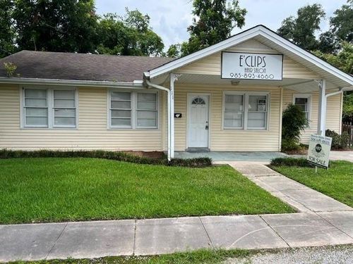 111 N Madison Avenue, Covington, LA, 70433 | Card Image