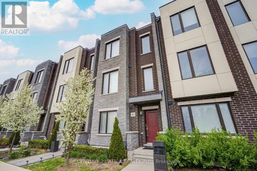 49 Cohen Way, Vaughan (Patterson), ON, L6A5B4 | Card Image