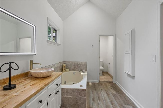 4220 Singing Post Ln Ne, House other with 5 bedrooms, 3 bathrooms and 2 parking in Roswell GA | Image 39