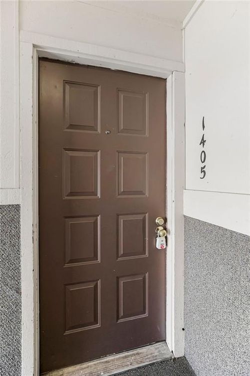 1405 Westbrooke St, Lawrence, KS, 66049-4057 | Card Image