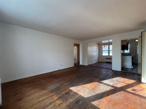 apt-b1-101 Carpenter Ave, Mount Kisco, NY, 10549-2413 | Card Image